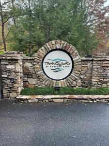193,194 Harris Ridge Lane