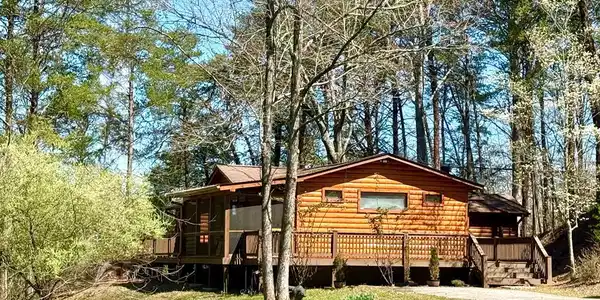 233 River Hills