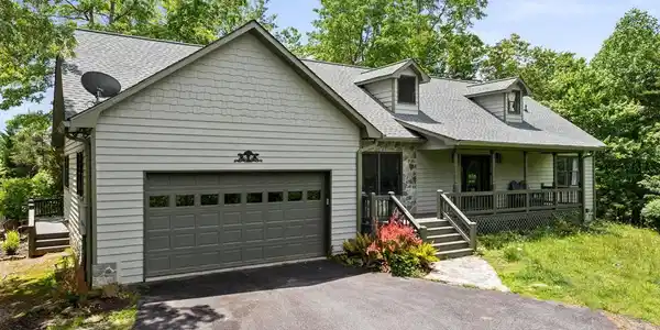 25 Walhala Trail