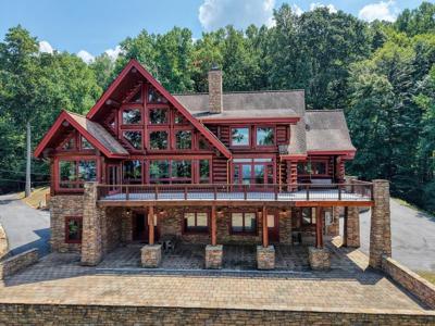 310 Hickory Fork