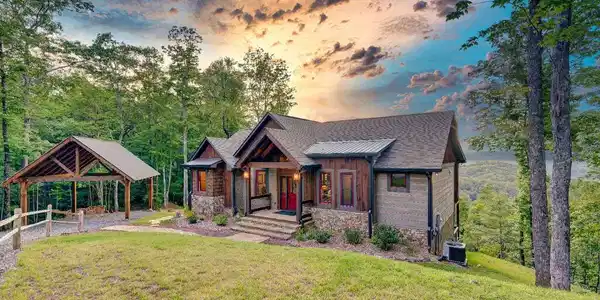 370 High Ridge Road