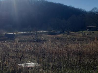 Tract A Hwy 64w