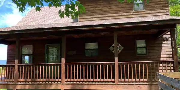 1282 Cardinal Road