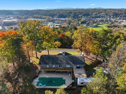 442 Jeff Drive