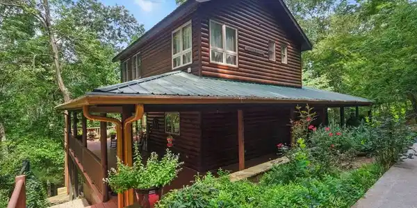 384 Mountain Laurel Drive