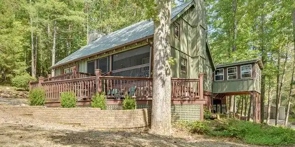 992 Coopers Creek Road