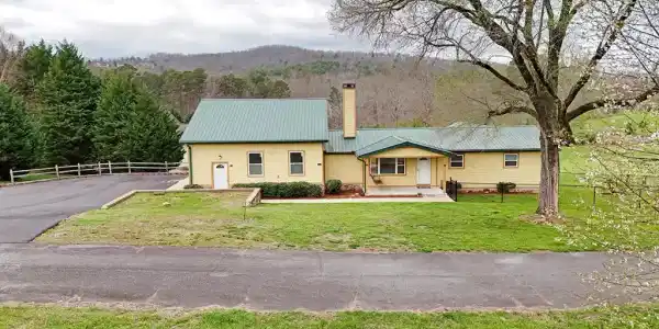 252 Dixie Drive