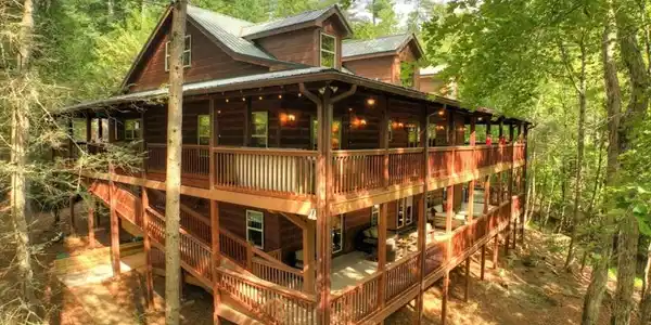 390 Twin Creeks Road