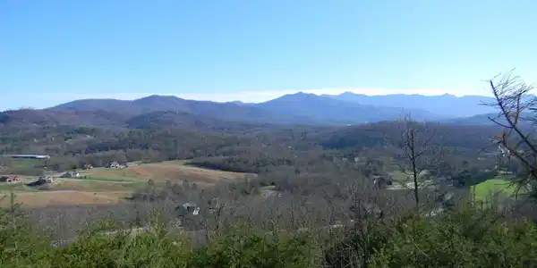 Image 3: Additional View