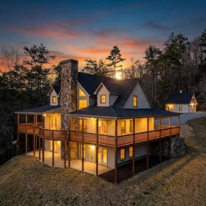 661 Toccoa River Forest