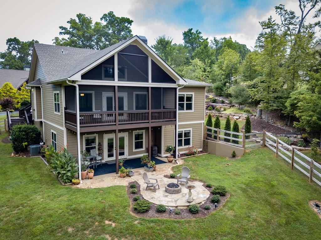 Image 2: Beautiful Rear Elevation