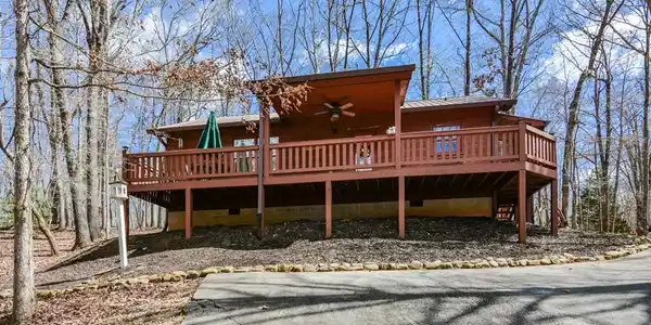 50 Rockingham Way