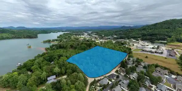 Tract 2 Oakmont Drive