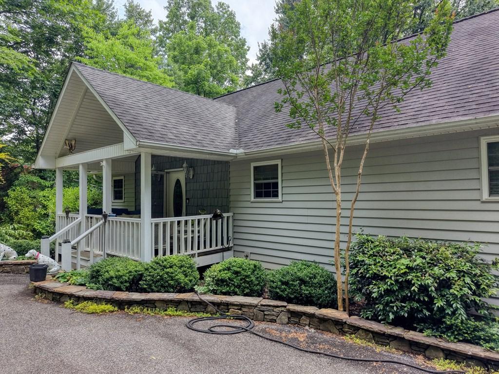 Image 4: Front of Home