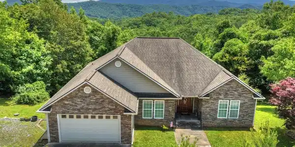 1207 Bullen Gap Road
