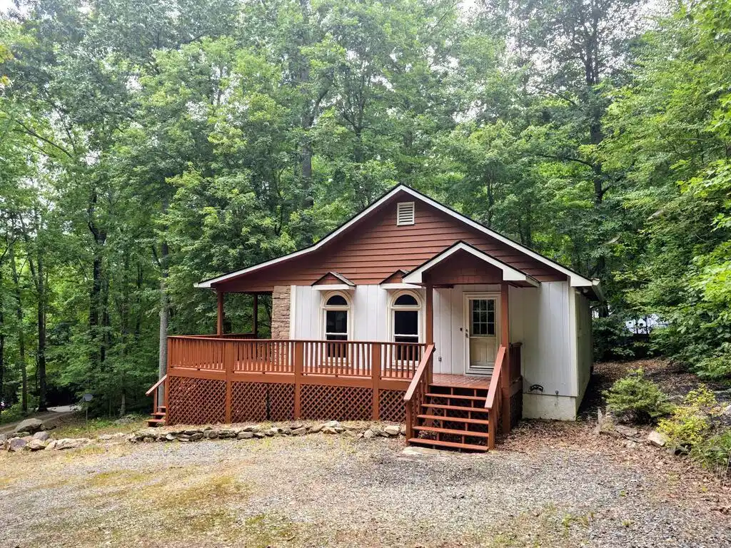 Image 1: Main View