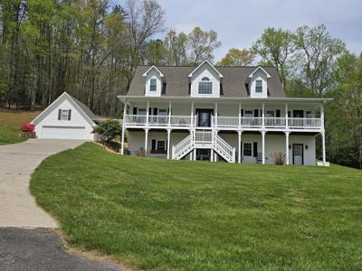 946 Barefoot Road