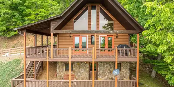818 Five Forks Drive