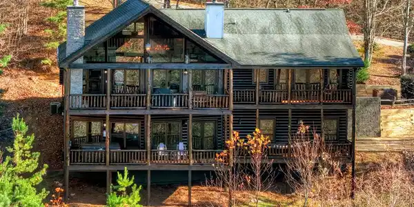 180 Cinnamon Bear Road