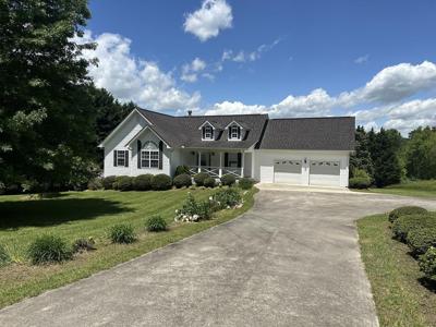 3273 Ivy Log Road