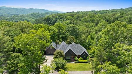 98 Mountain Tops Street