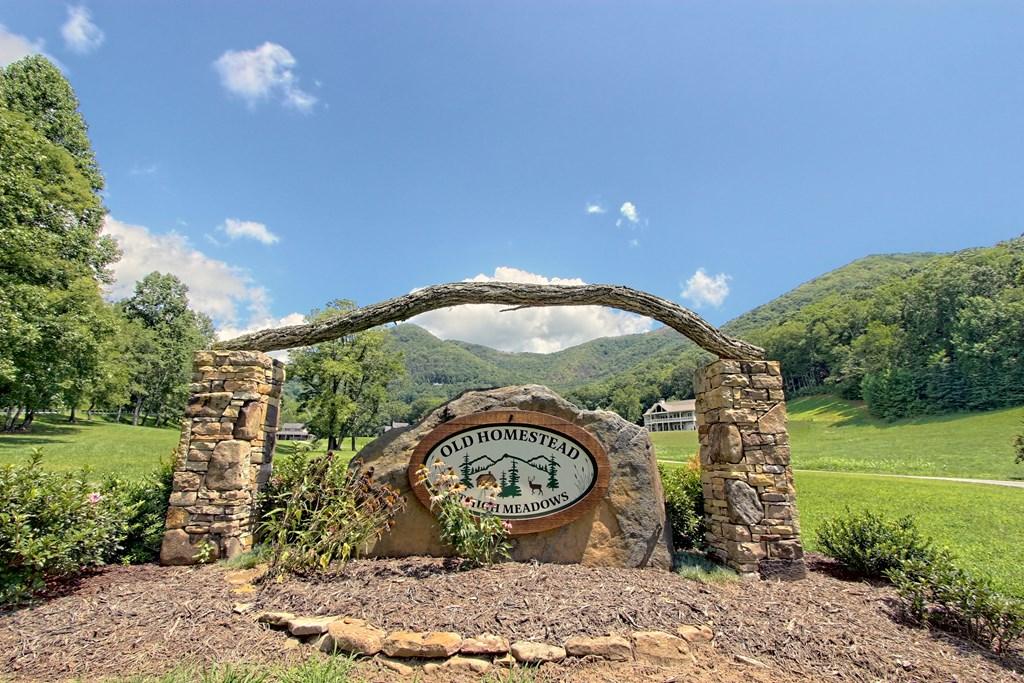 Image 4: Entrance Sign