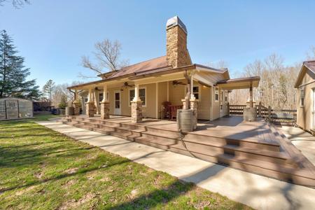 59 Treetop Lane