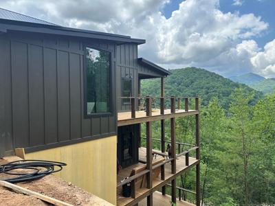 125 Stanley Creek Overlook