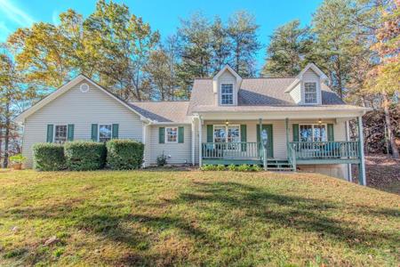 32 N Muscogee Drive