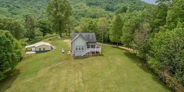 415 Hidden Hills Estates