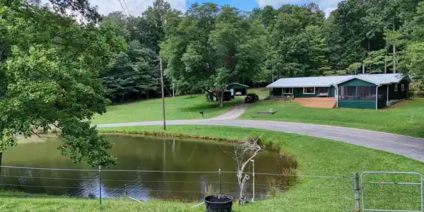 3291 Moccasin Creek Road