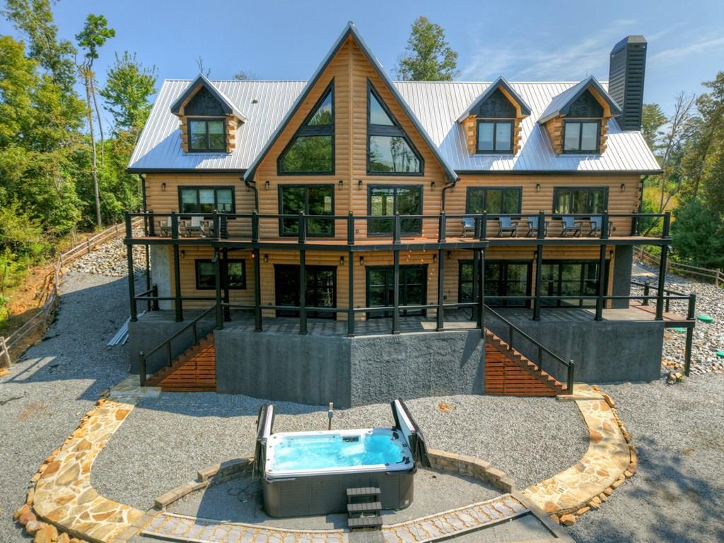 Image 1: Main View