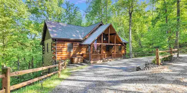 402 Picklesimer Mountain Trail
