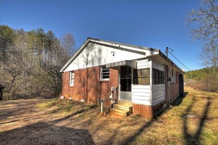 229 Seth Hyatt Road