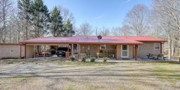 134 Warners Way