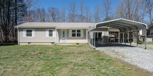 156 Creekside Drive