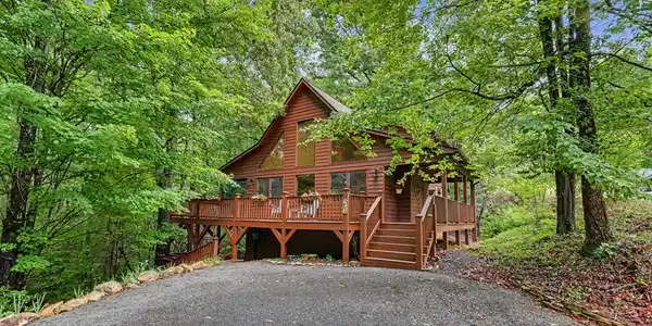 71 Lawrence Drive