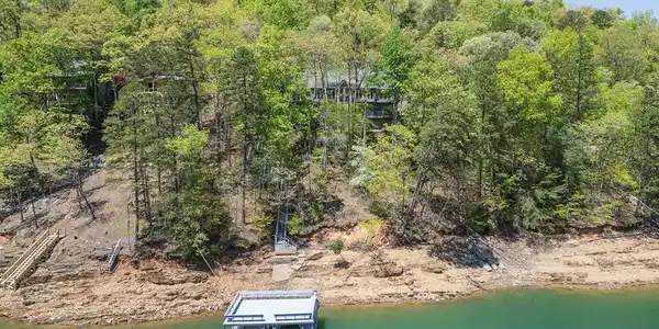 415 Lonesome Pine