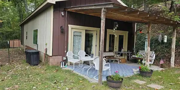 276 Oak Bend Lane