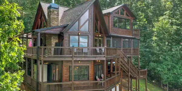 1404 Mountain High Drive