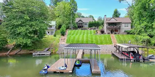 1220 Dogwood Trail