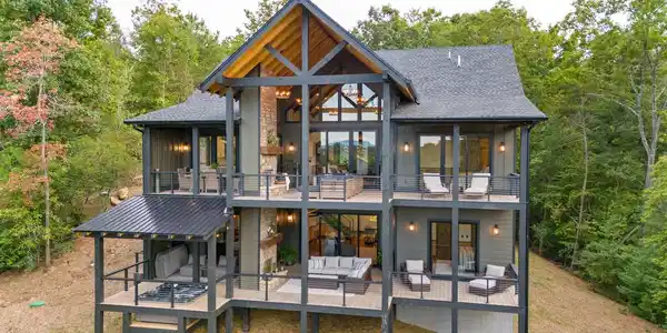 133 Amber Ridge