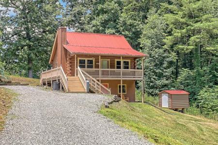 122 Treetop Lane