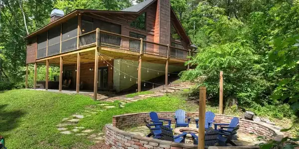 200 Forest View Lane