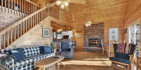 Image 4: Great Room