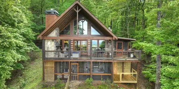 181 Ridge Circle