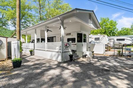 4179 Riverbank Run