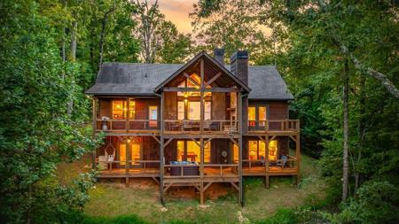 401 Sunrock Mountain Trc
