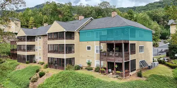 92 Glen Eagle Ct B301