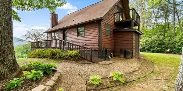 206 Ivy Knob Lane